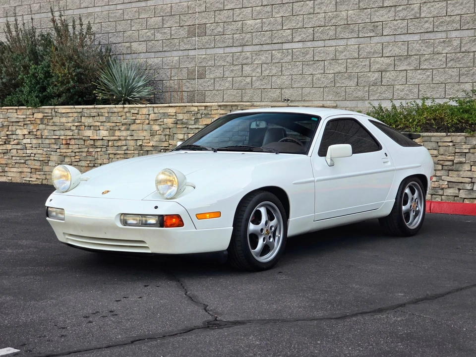1988 Porsche 928 S4 - Image 16 of 31