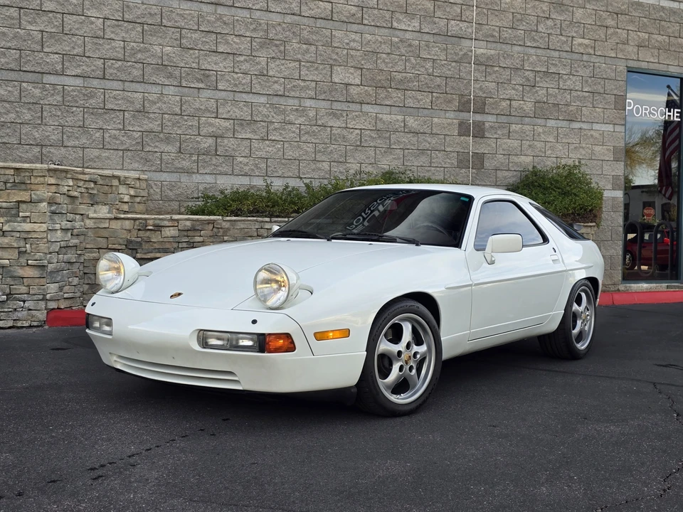 1988 Porsche 928 S4 - Image 14 of 31