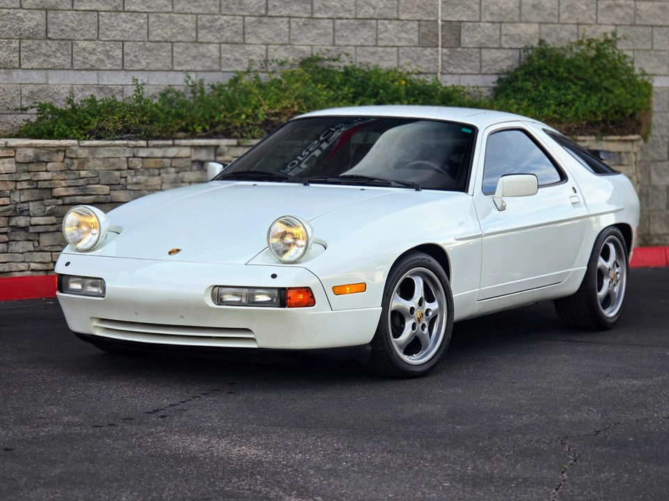 1988 Porsche 928 S4 - Image 17 of 31