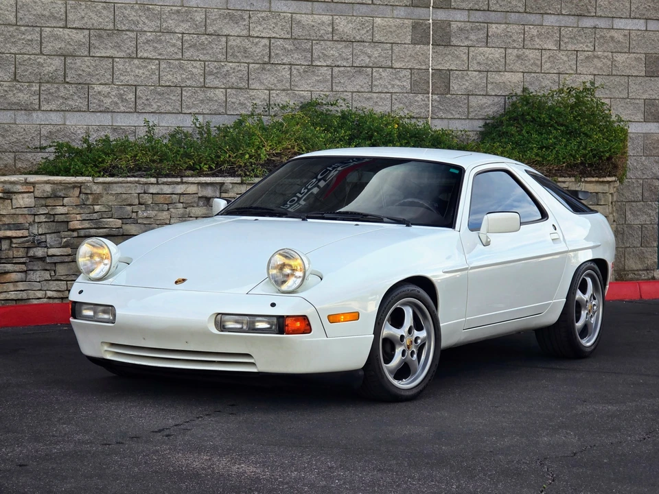 1988 Porsche 928 S4 - Image 18 of 31