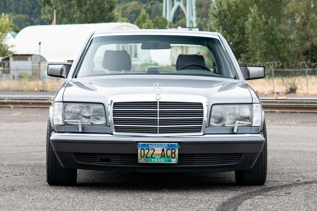 1990 Mercedes-Benz W126 S-Class Sedan - Image 3 of 31