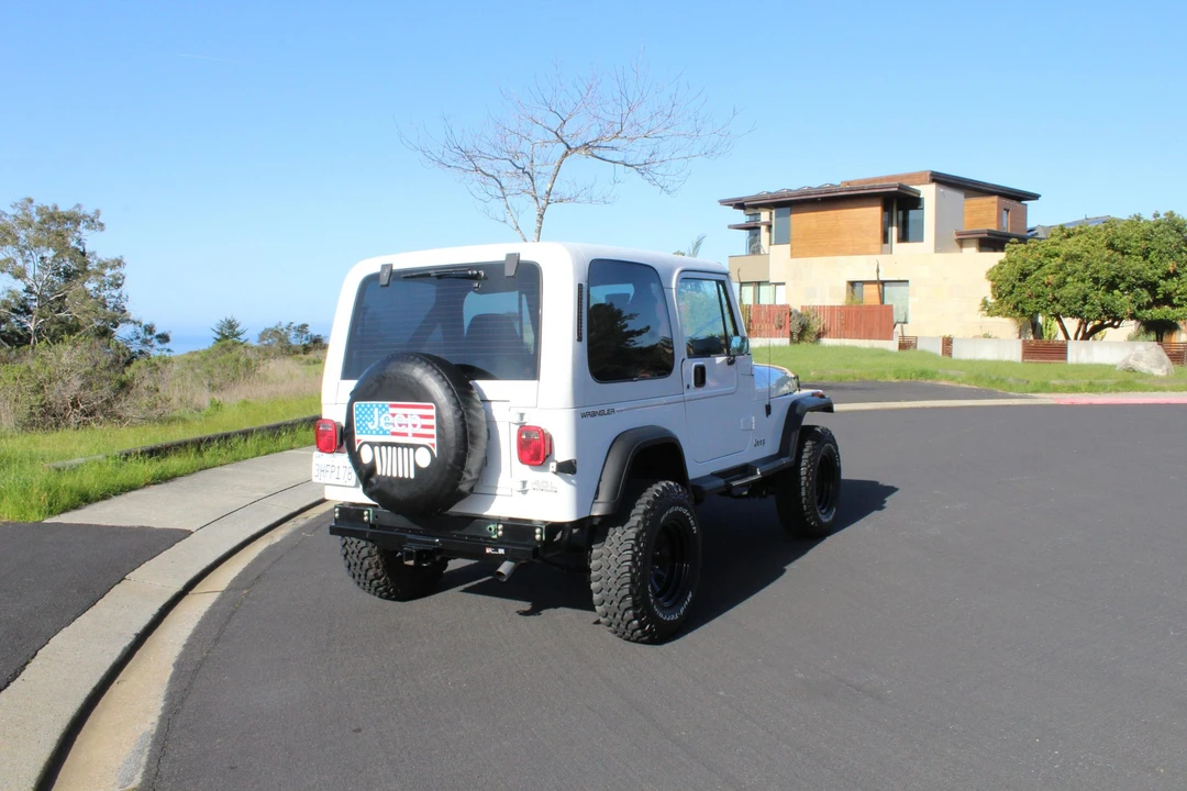 1991 Jeep YJ Wrangler - Image 18 of 31