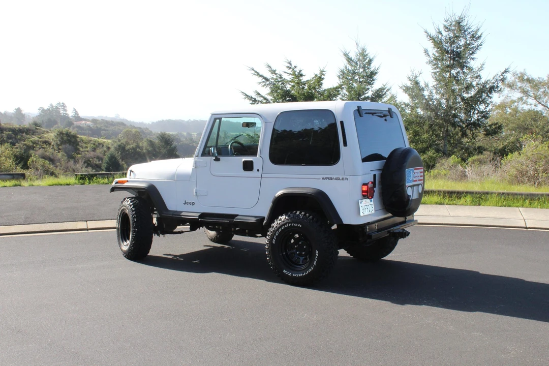 1991 Jeep YJ Wrangler - Image 11 of 31
