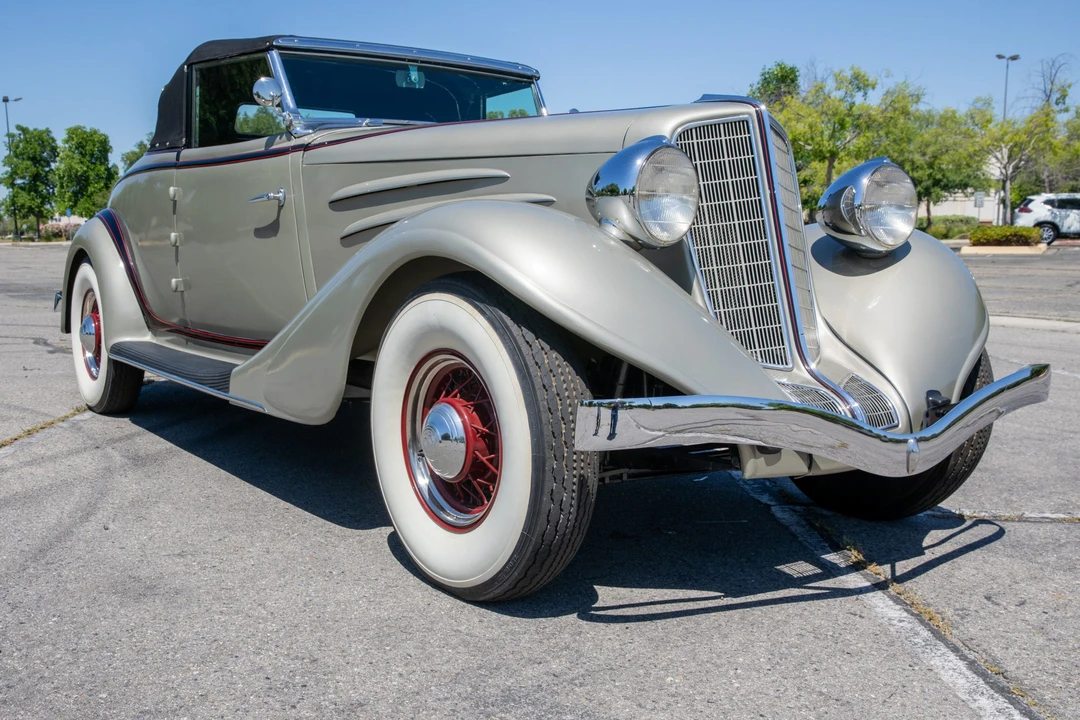 1934 Auburn Eight - Image 18 of 31