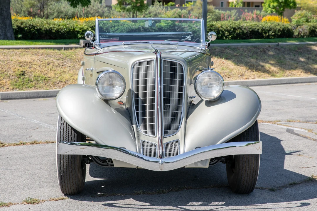 1934 Auburn Eight - Image 2 of 31