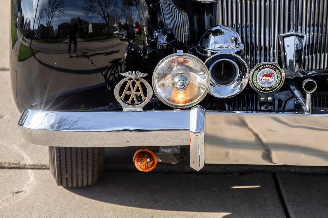1947 Triumph 1800 Roadster - Image 10 of 31