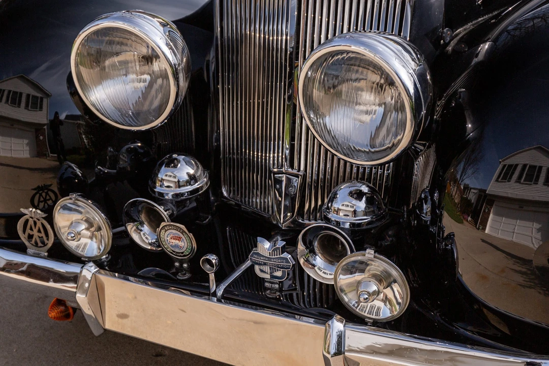 1947 Triumph 1800 Roadster - Image 17 of 31