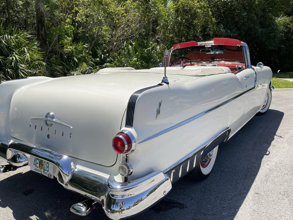 1955 Pontiac Star Chief - Image 10 of 31