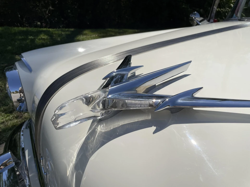 1955 Pontiac Star Chief - Image 24 of 31