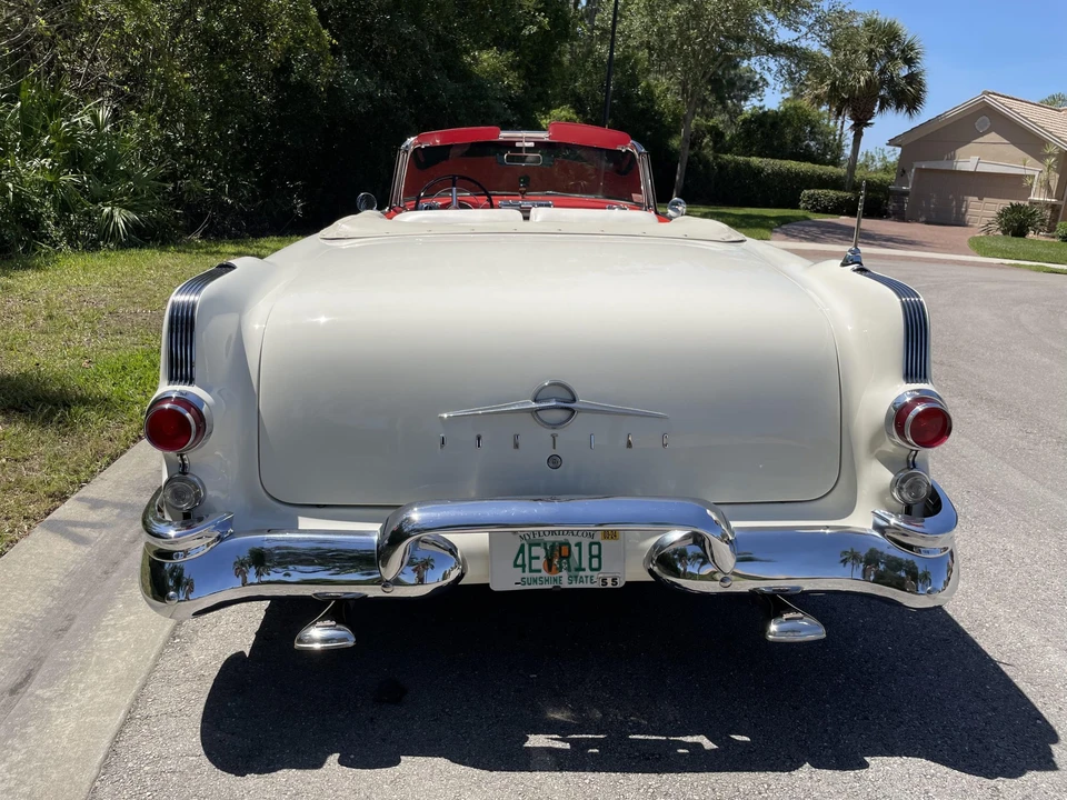 1955 Pontiac Star Chief - Image 9 of 31