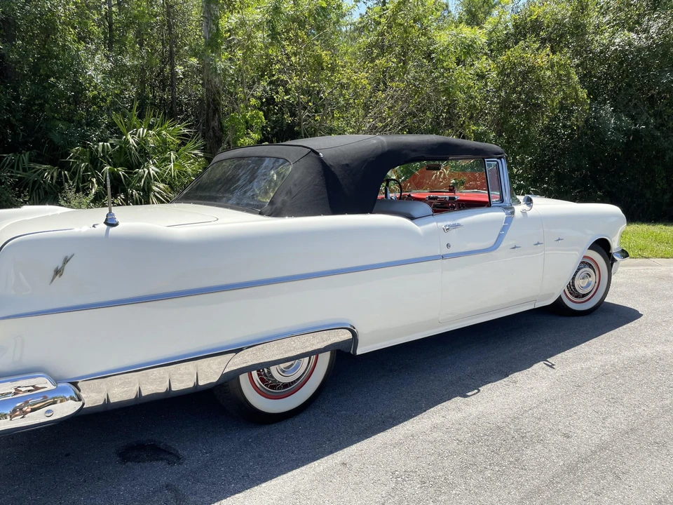 1955 Pontiac Star Chief - Image 11 of 31