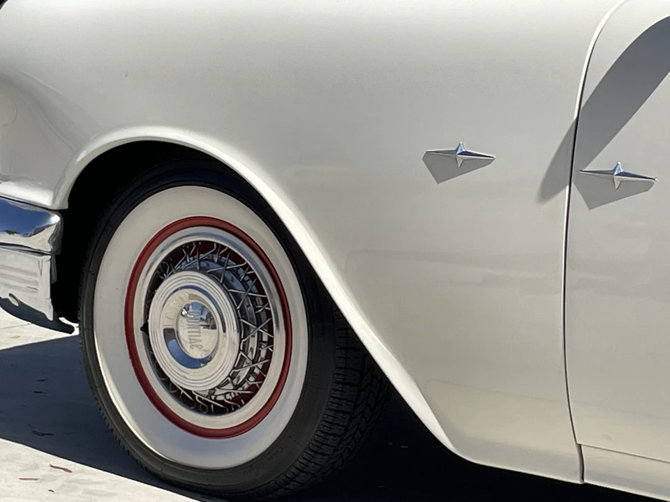 1955 Pontiac Star Chief - Image 28 of 31