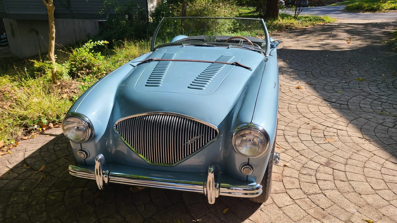 1956 Austin-Healey 100 - Image 2 of 31