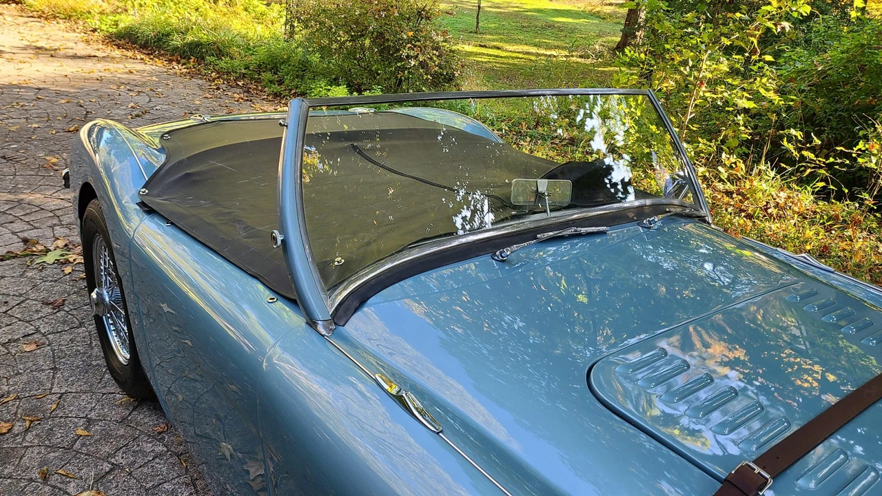 1956 Austin-Healey 100 - Image 29 of 31