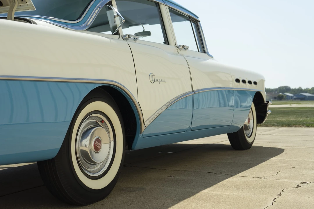 1956 Buick Super - Image 12 of 31