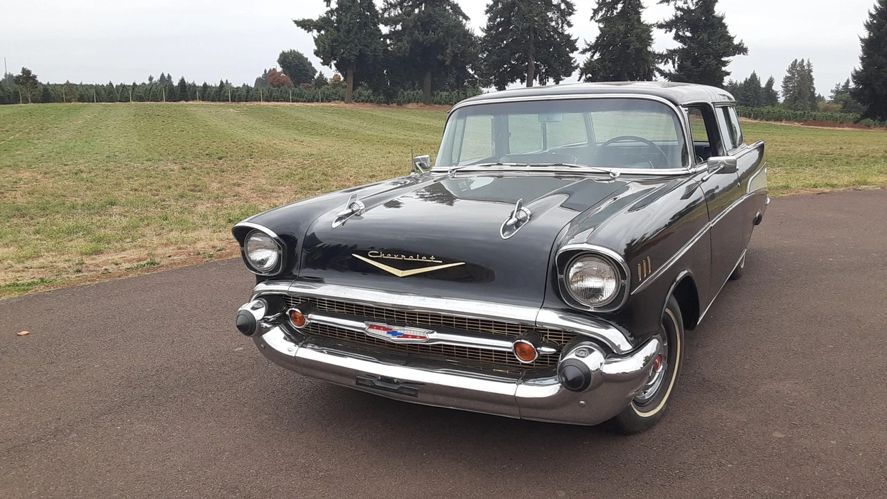 1957 Chevrolet Nomad - Image 3 of 31