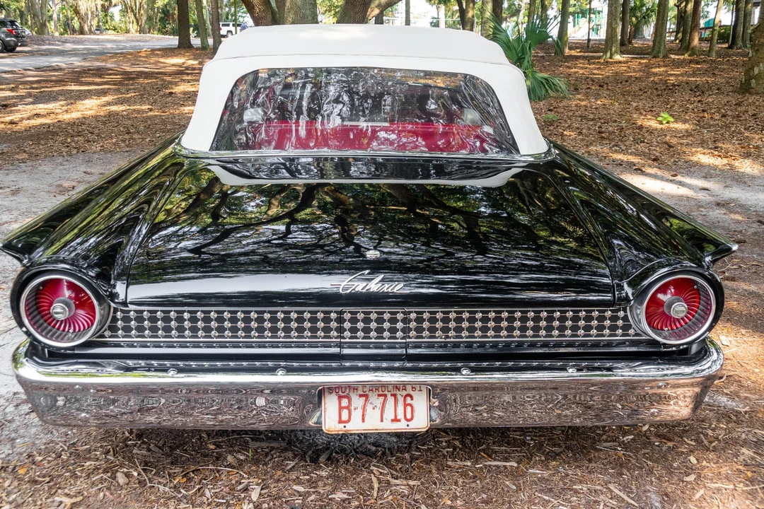1961 Ford Galaxie 2nd Gen - Image 28 of 31