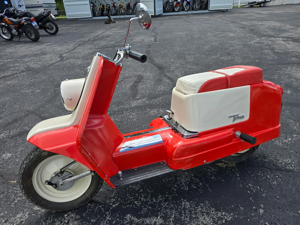 1961 Harley-Davidson - Image 9 of 31