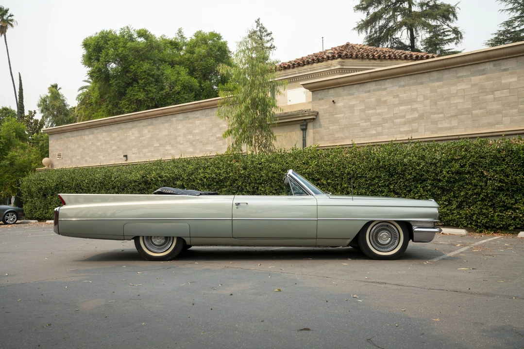 1963 Cadillac Series 62 6th Gen - Image 3 of 31