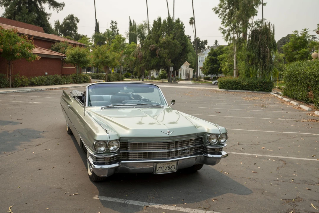 1963 Cadillac Series 62 6th Gen - Image 18 of 31