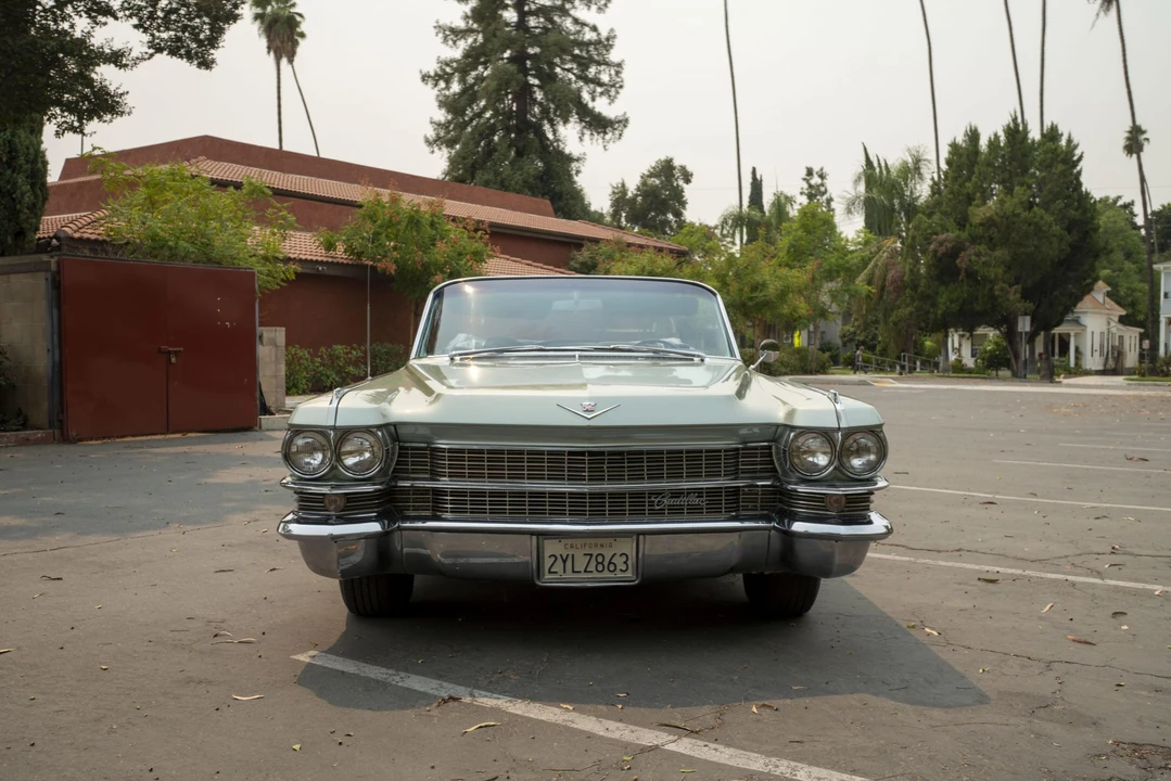 1963 Cadillac Series 62 6th Gen - Image 17 of 31