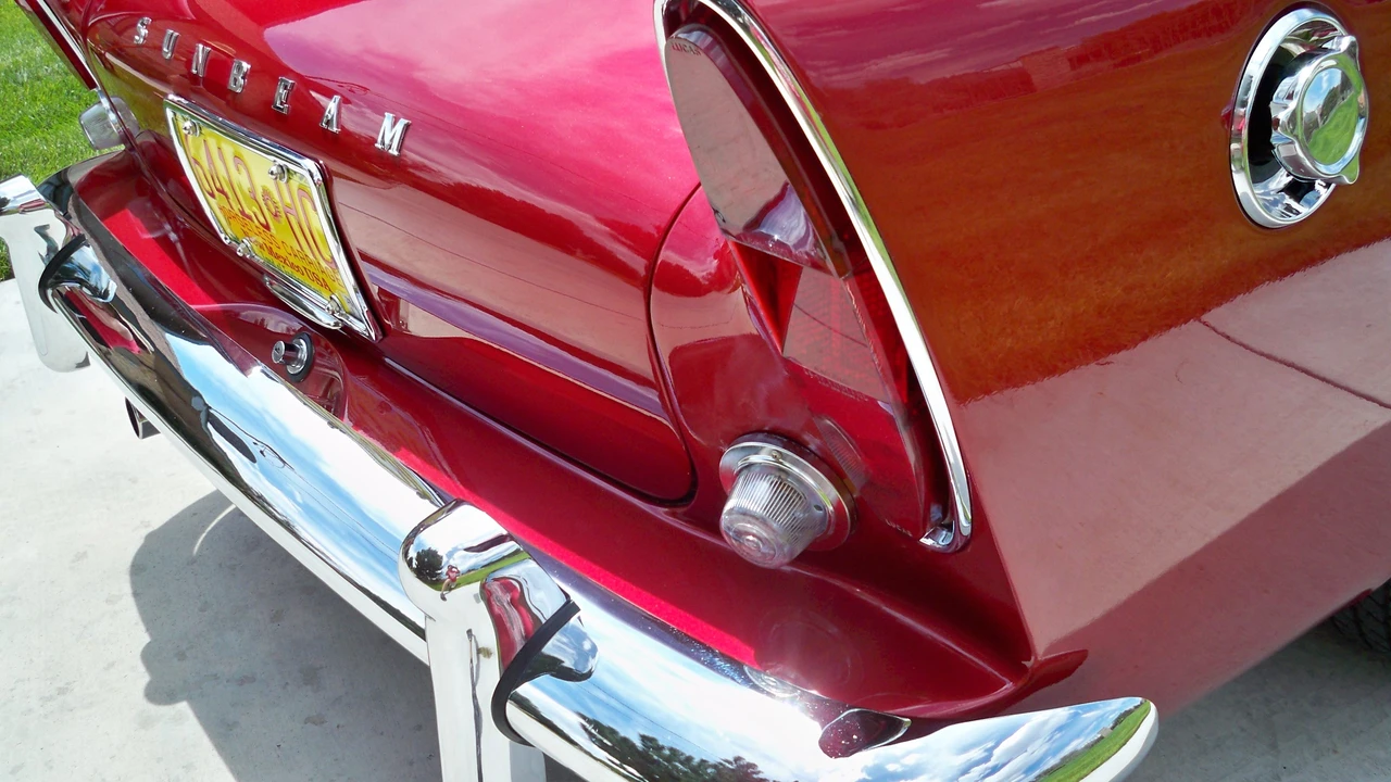 1963 Sunbeam Alpine - Image 16 of 31