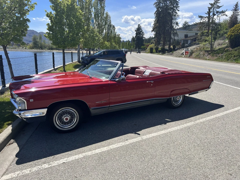 1965 Pontiac Parisienne - Image 2 of 31