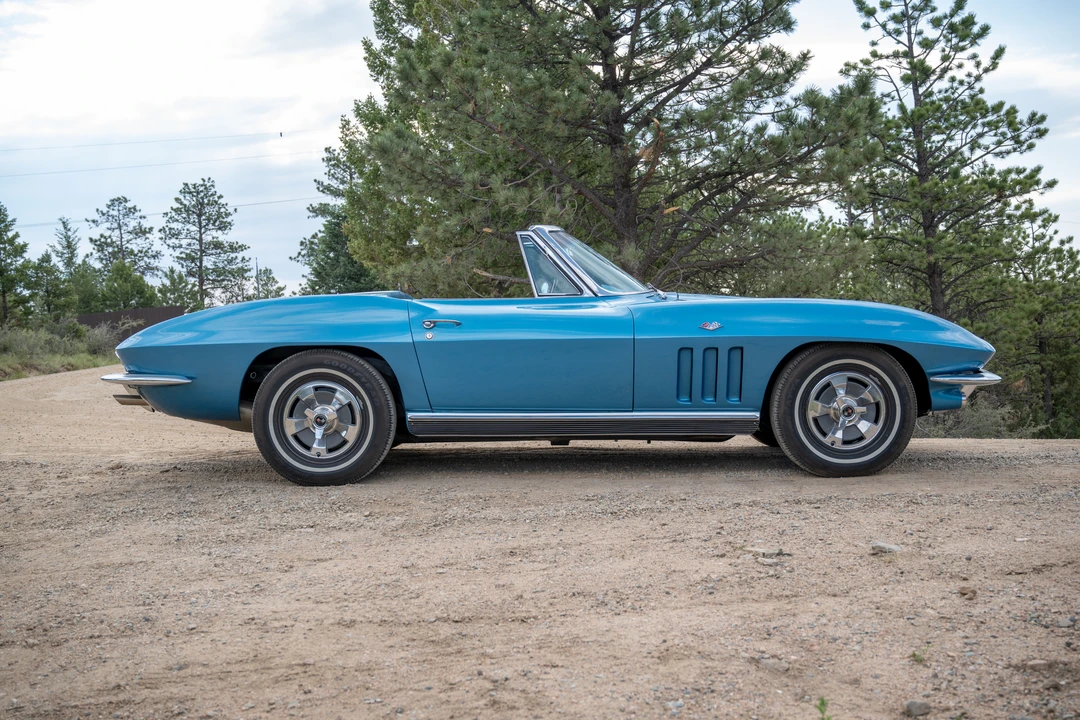 1966 Chevrolet Corvette C2 - Image 17 of 31