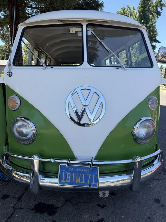 1966 Volkswagen Split-Window Bus - Image 9 of 31