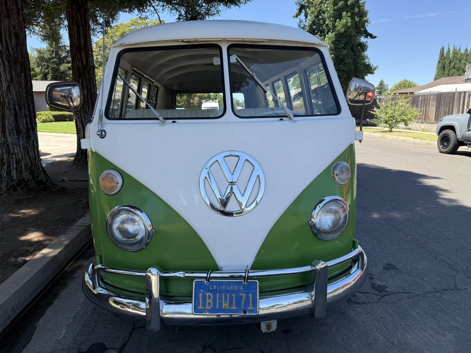 1966 Volkswagen Split-Window Bus - Image 8 of 31