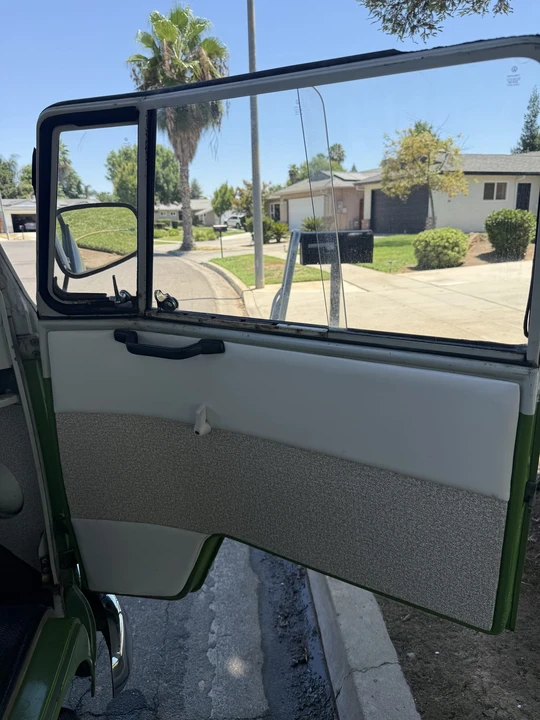1966 Volkswagen Split-Window Bus - Image 29 of 31