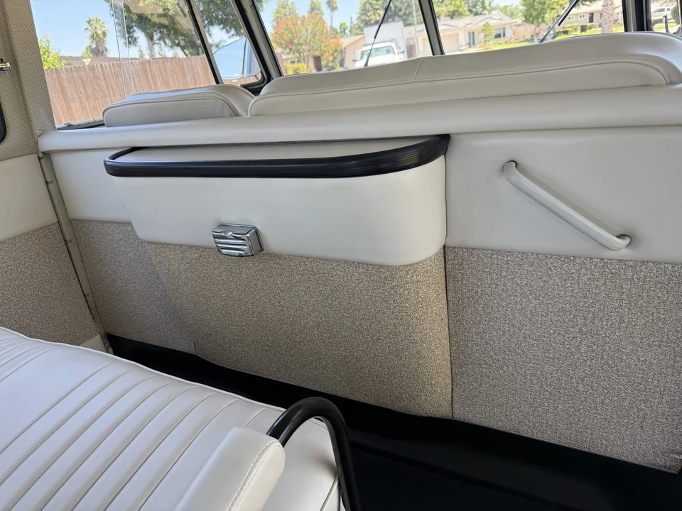 1966 Volkswagen Split-Window Bus - Image 19 of 31