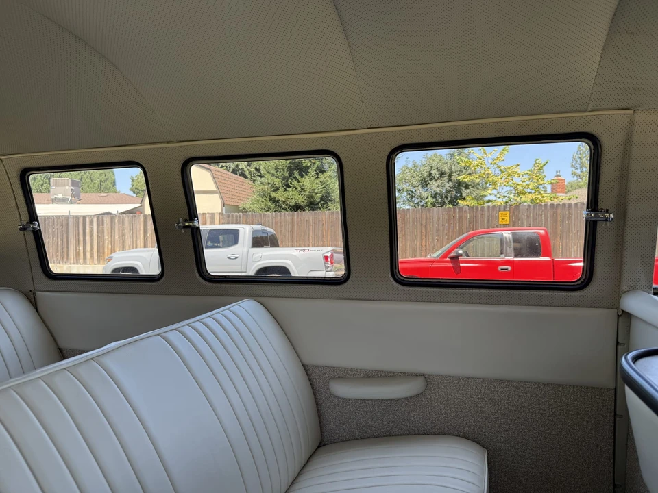 1966 Volkswagen Split-Window Bus - Image 20 of 31