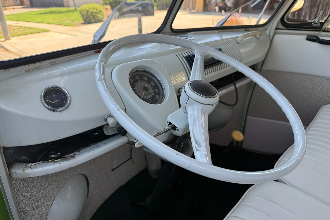 1966 Volkswagen Split-Window Bus - Image 25 of 31