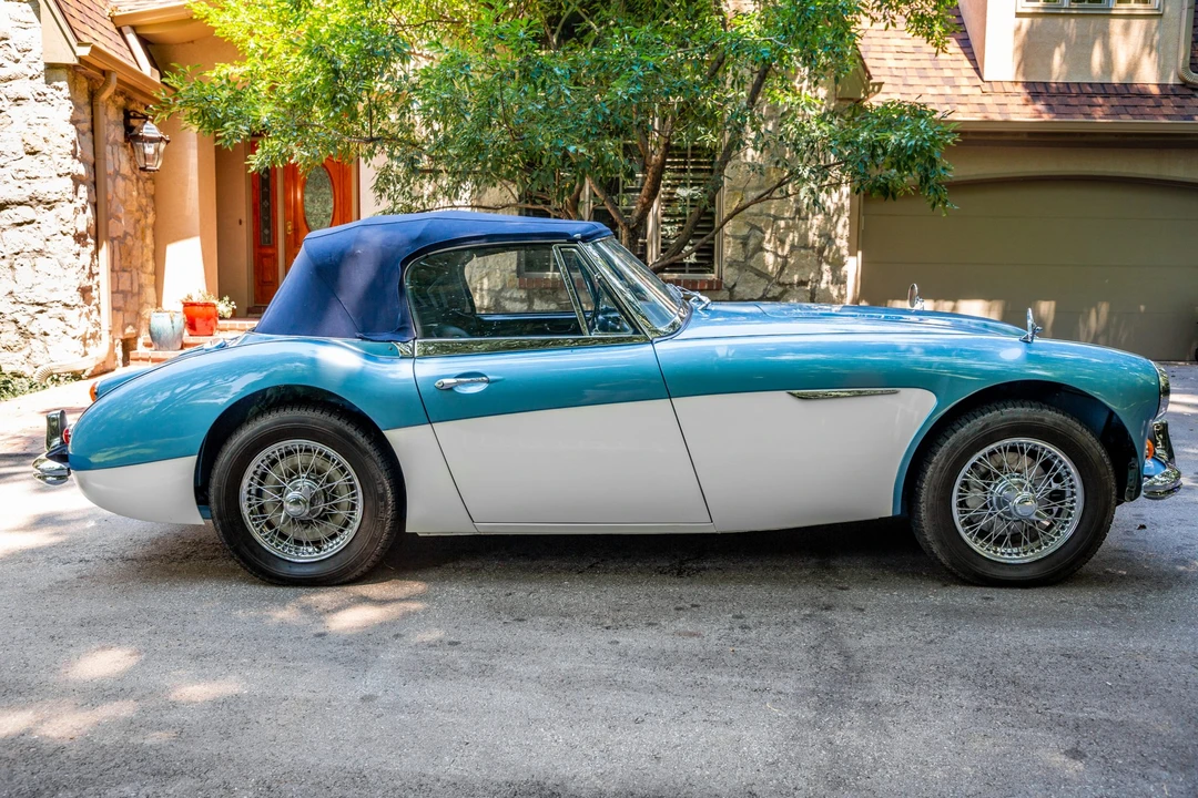 1967 Austin-Healey 3000 Mark III - Image 15 of 31