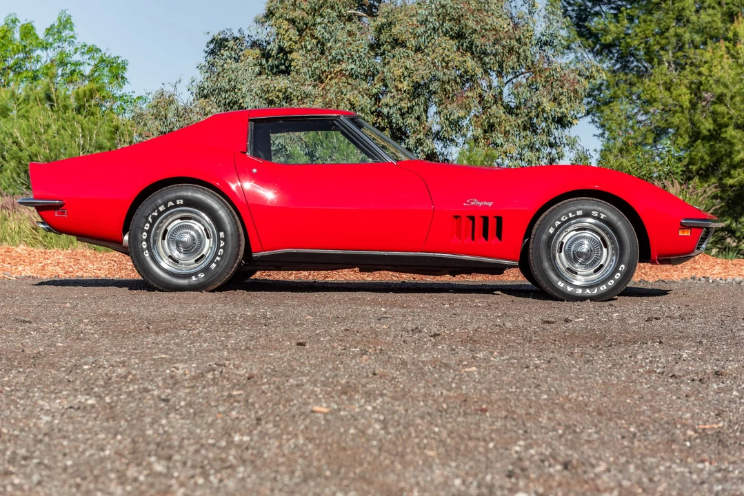 1969 Chevrolet Corvette C3 - Image 14 of 31