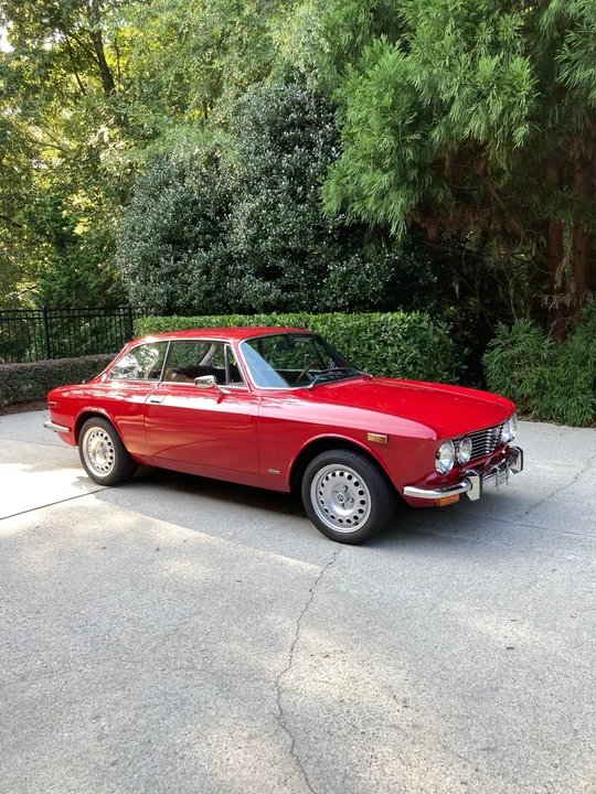 1974 Alfa Romeo 2000 GT Veloce - Image 14 of 31