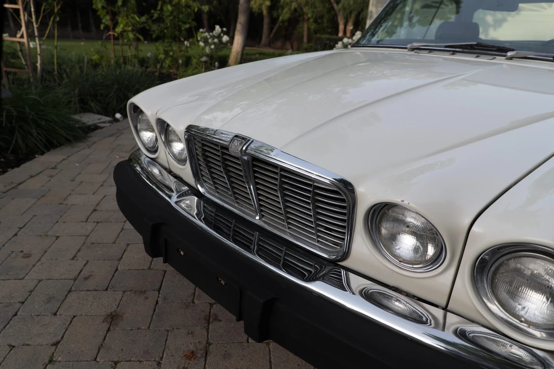 1976 Jaguar XJ Coupe - Image 27 of 31
