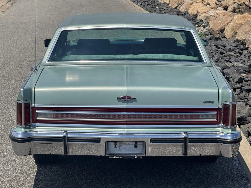 1977 Lincoln Continental 5th Gen - Image 17 of 31