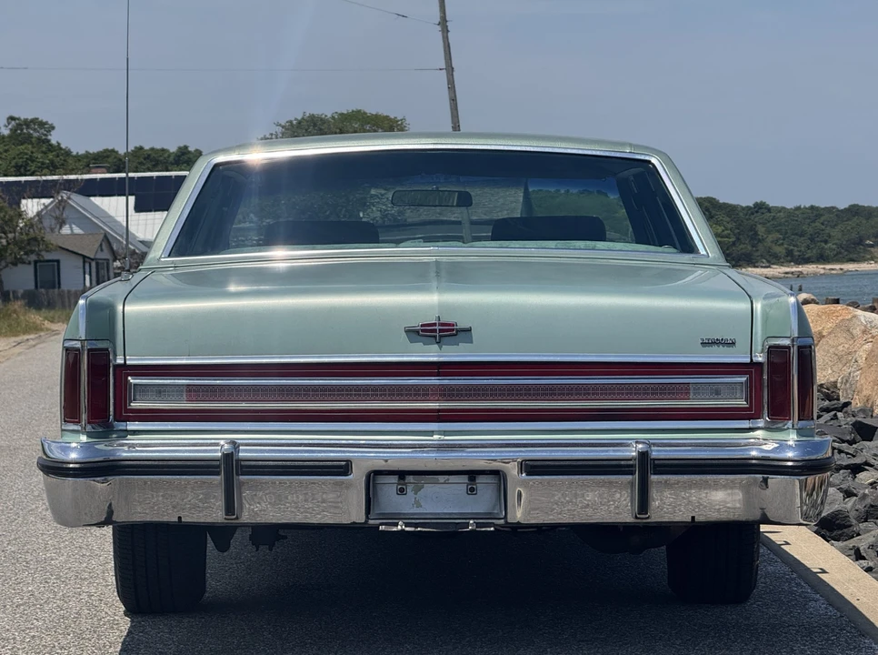 1977 Lincoln Continental 5th Gen - Image 16 of 31