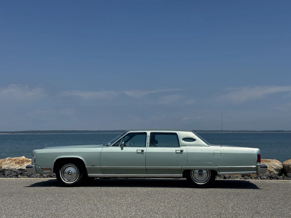 1977 Lincoln Continental 5th Gen - Image 21 of 31