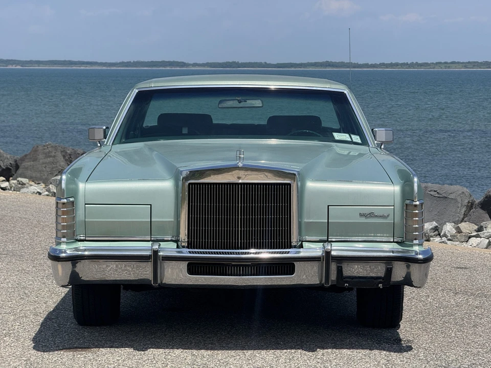 1977 Lincoln Continental 5th Gen - Image 8 of 31