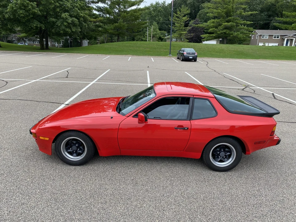 1983 Porsche 944 - Image 4 of 31