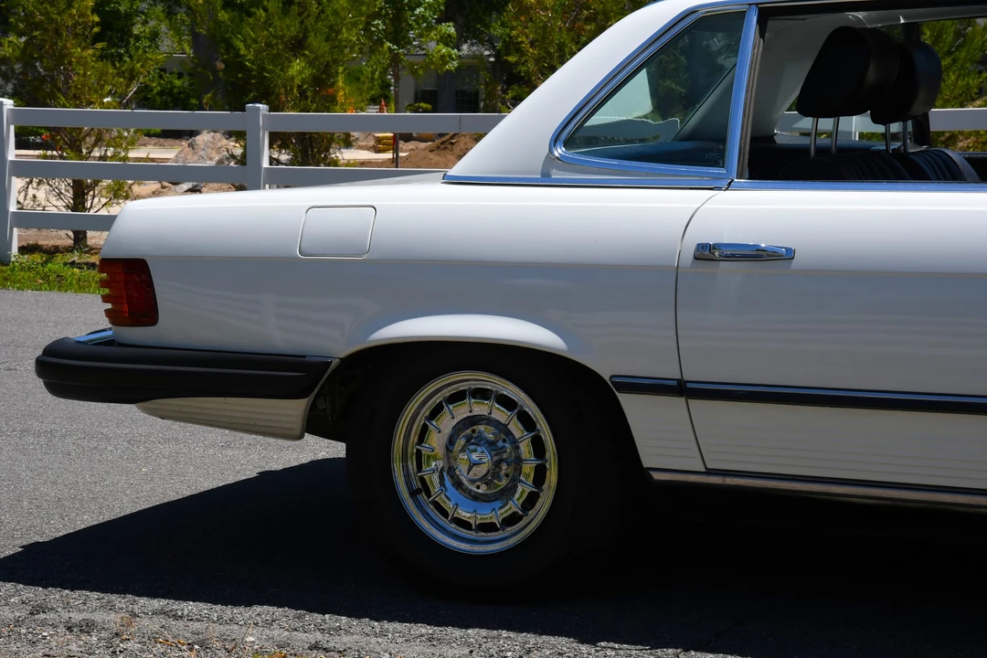 1984 Mercedes-Benz R107 SL-Class - Image 30 of 31