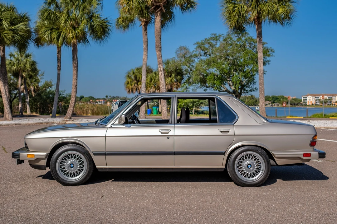 1986 BMW E28 5 Series - Image 10 of 31