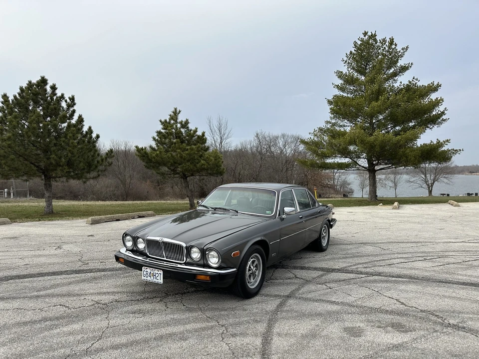1987 Jaguar XJ Series 3 - Image 2 of 31