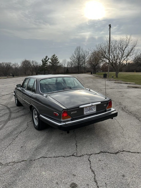 1987 Jaguar XJ Series 3 - Image 10 of 31