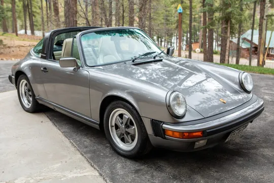 1988 Porsche 911 Carrera Targa