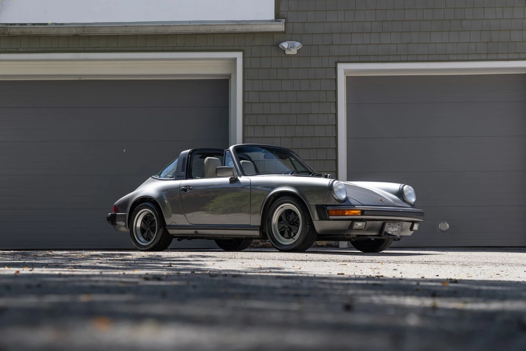 1989 Porsche 911 Carrera 3.2 - Image 15 of 31