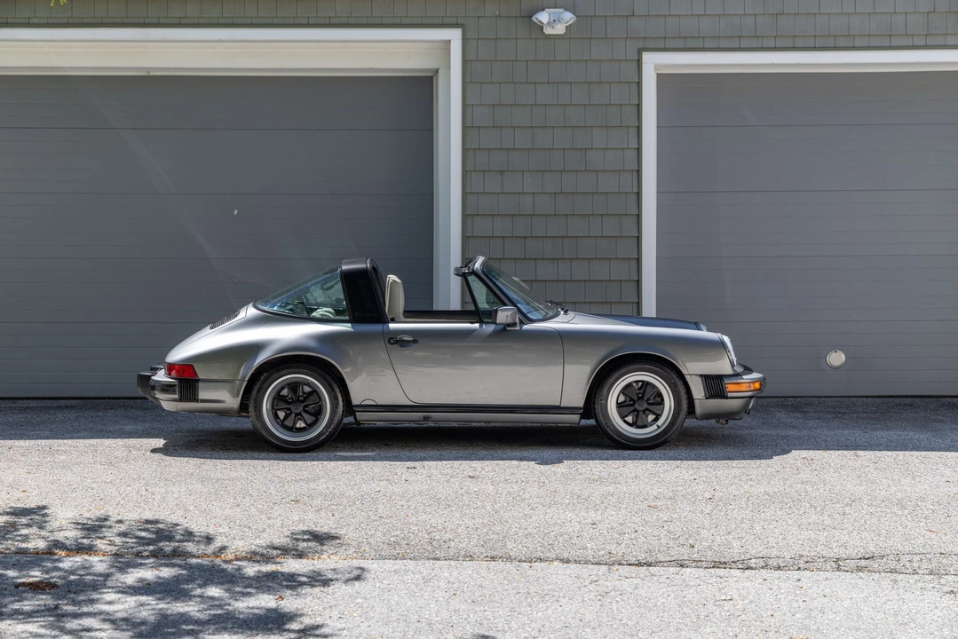 1989 Porsche 911 Carrera 3.2 - Image 17 of 31